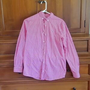 Vineyard vines boys size xl(18) red and white check performance oxford